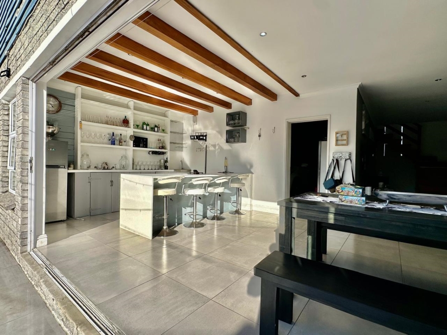 5 Bedroom Property for Sale in Rouxville Western Cape